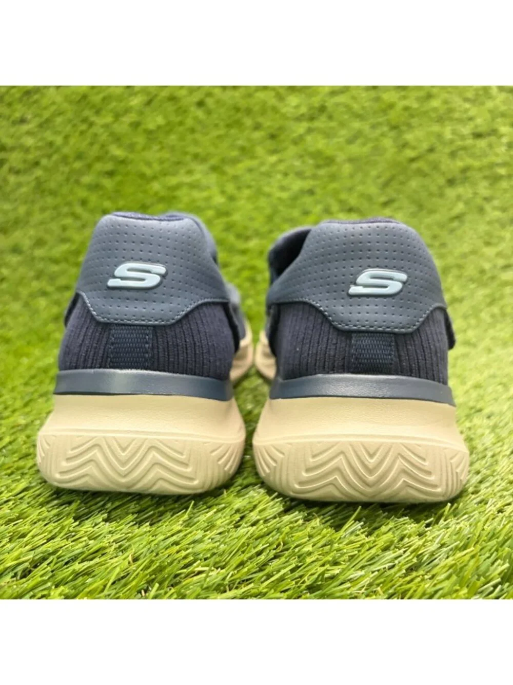 Skechers please review